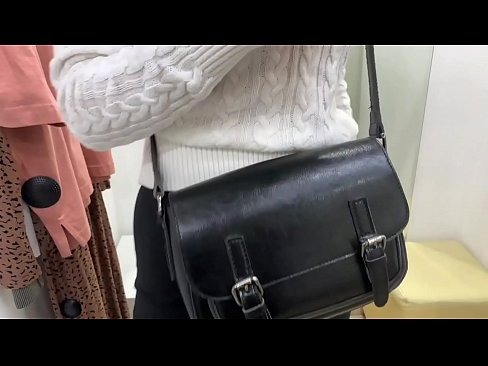 ❤️ אוננות פומבית של הכלבה הצעירה פרלברי עם דילדו בחדר המתאים ❤❌ סרטון פורנו ב-iw.com-porn-mz.ru ﹏
